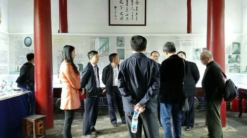 2017年4月18日贵州黔东南政协在区政协陪同下参观考察呈贡魁阁冰心默庐 (1)