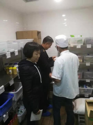 春季学校食堂食品安全检查4