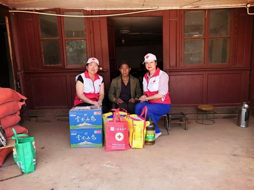 调整大小 d7b7018af71fe735e28ba45d5540f20