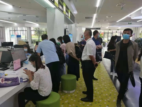 省政府办公厅调研组到呈贡区开展推进证明事项告知承诺制实施情况调研3