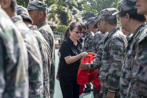 慰问支援边境疫情防控民兵代表3