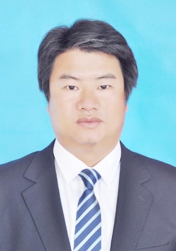 杨瑞林蓝底