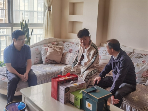 市总慰问 (2)