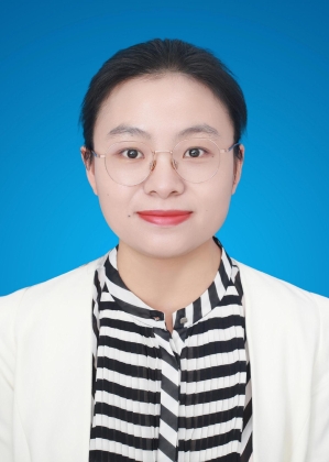 李亚蕾副主任相片