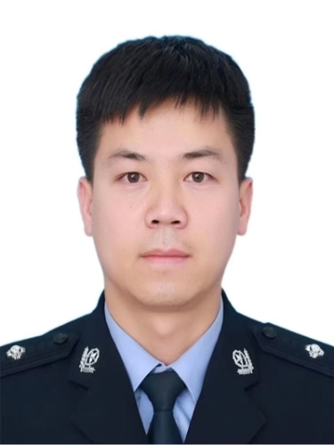 张伟平