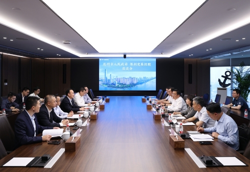 杨承新率队赴广州与保利发展控股集团股份有限公司党委书记、董事长刘平进行座谈。_副本